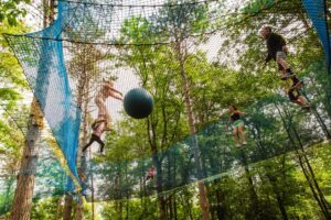 parc-aventure-saint-hubert-jouer-nature-enfant-famille-gages-aveyron-occitanie-terres-daveyron